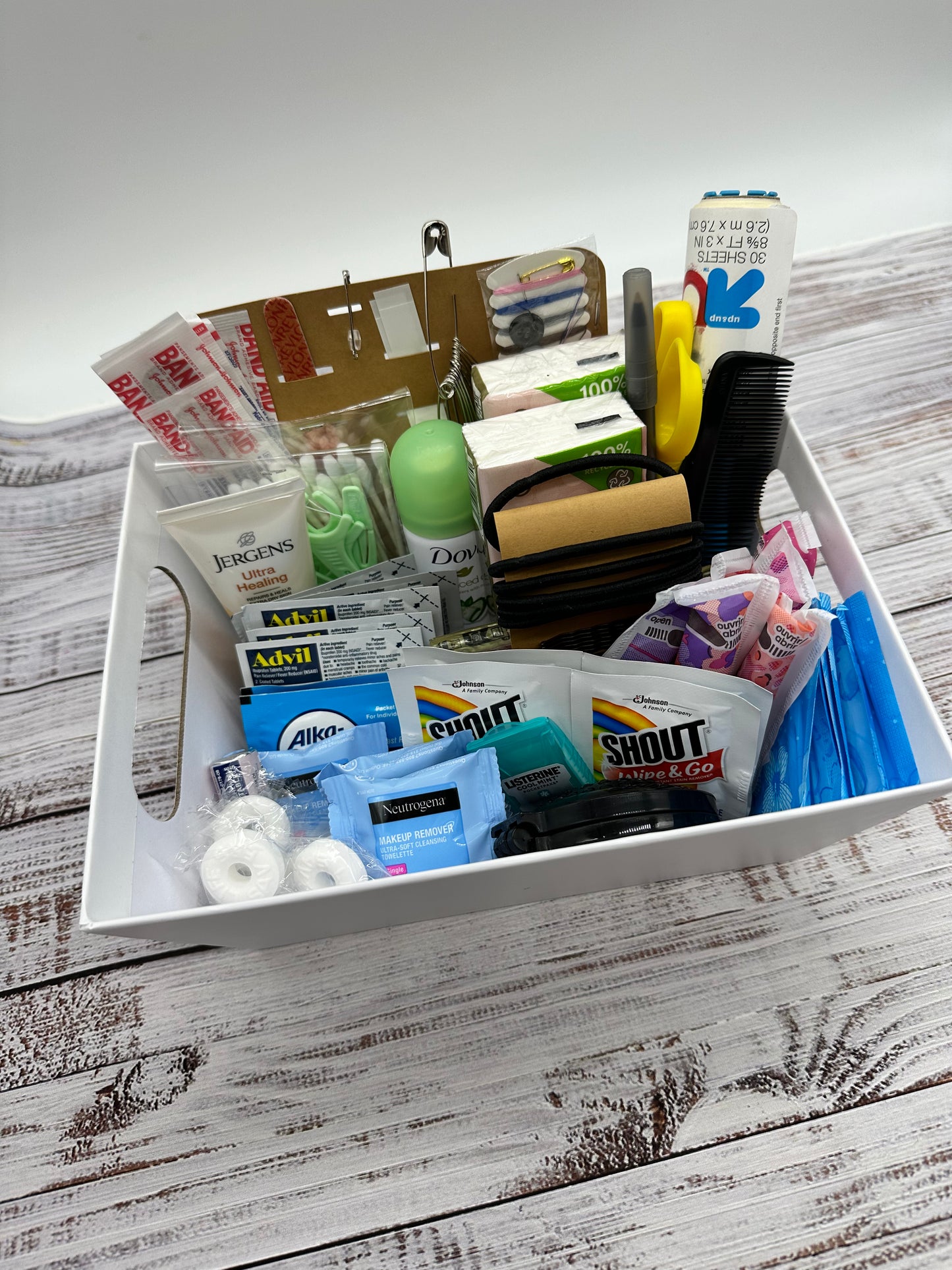 Personalized Bridal Bathroom Emergency Kit - Wedding day Essentials