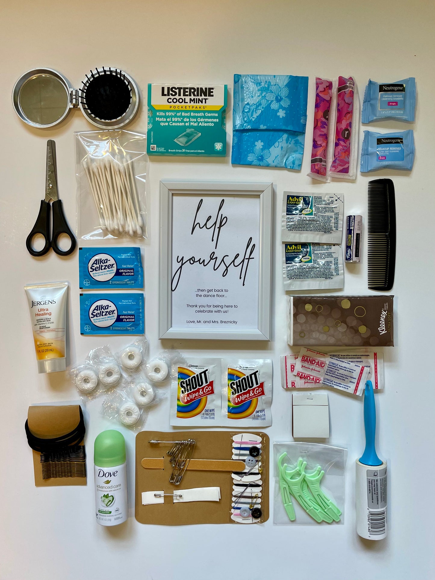 Personalized Bridal Bathroom Emergency Kit - Wedding day Essentials
