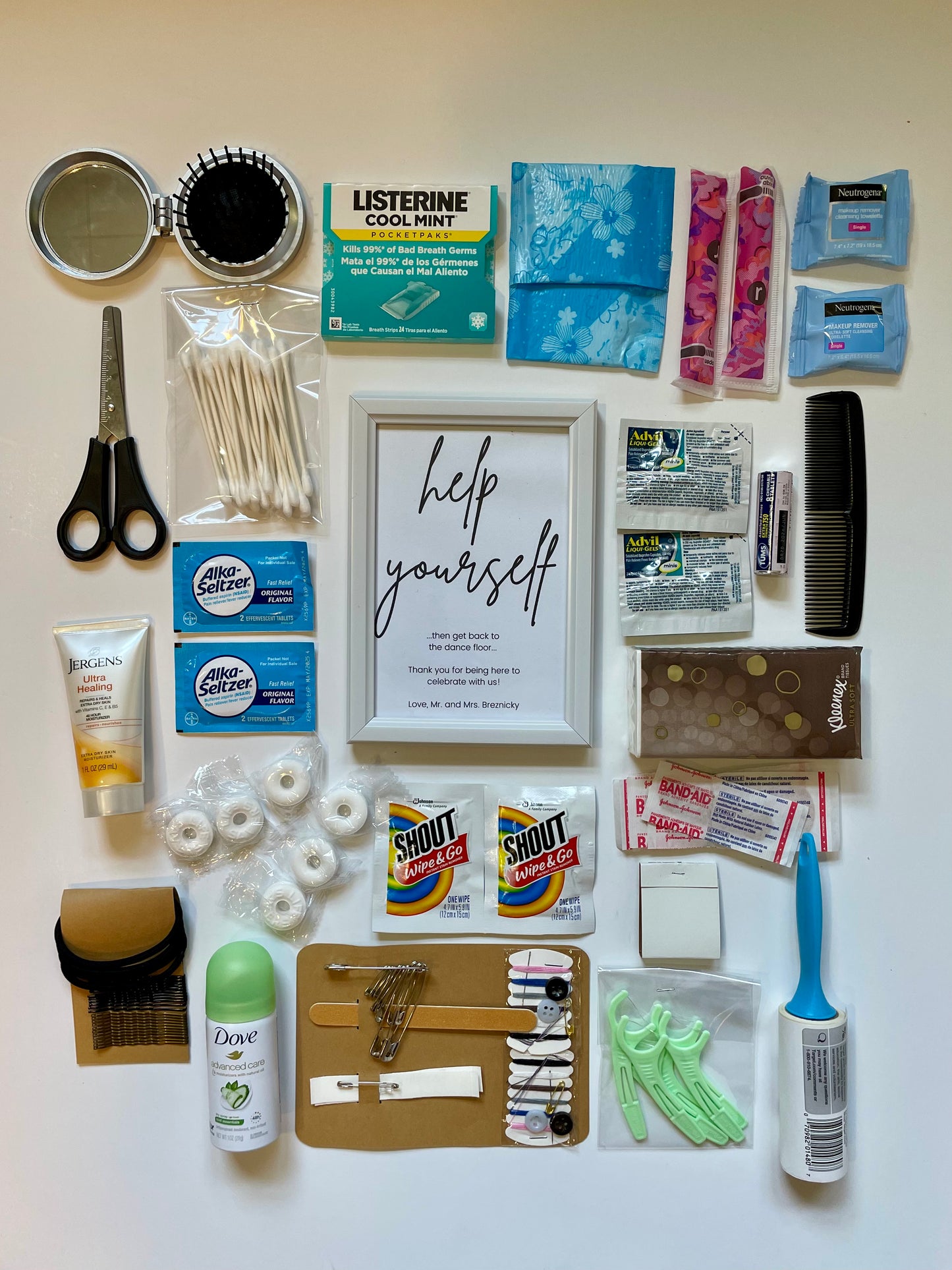 Personalized Bridal Bathroom Emergency Kit - Wedding day Essentials